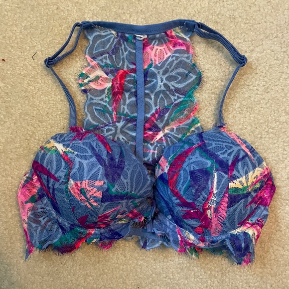 Victoria's Secret Other - Victoria’s Secret Patterned Lace Razorback Push-Up Bra. Womens size 34B.